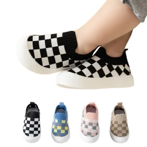 ToddlySteps Slip-On Skor för Småbarn – Halkfri, Andningsbar & Lätt att Ta På | Perfekt för Första Stegen