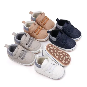 Babyskor för Första Stegen – Mjuka Slip-ons med Flexibel Sula (6–36 mån)